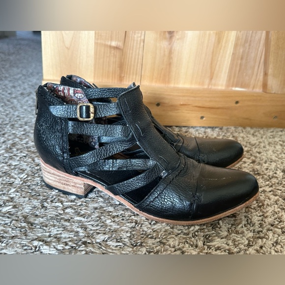 Freebird HOPE black booties - Picture 7 of 9